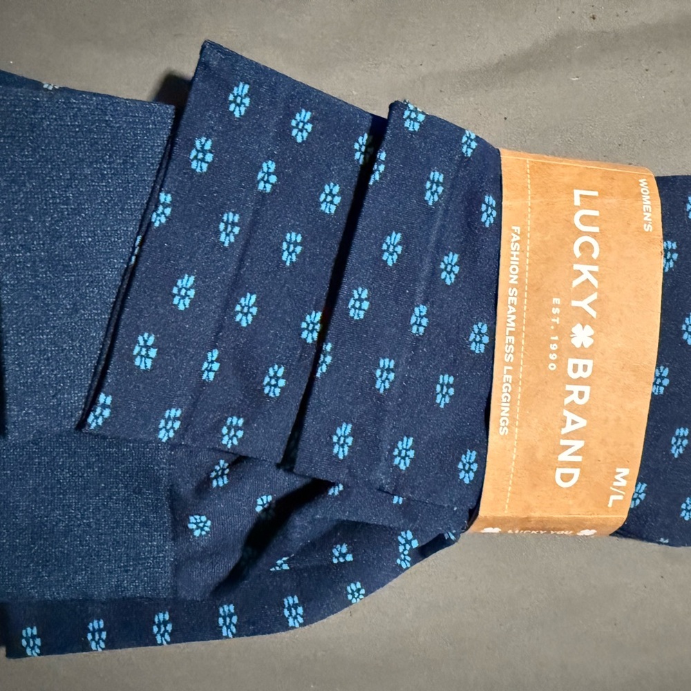 Lucky Brand Women’s Navy Seamless Leggings with Blue Pattern size M/L